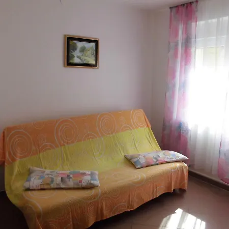 Apartment 602 Lopar